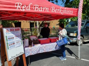 Safety Practiced by both customer and vendor at Olde Towne Portsmouth Farmers Market