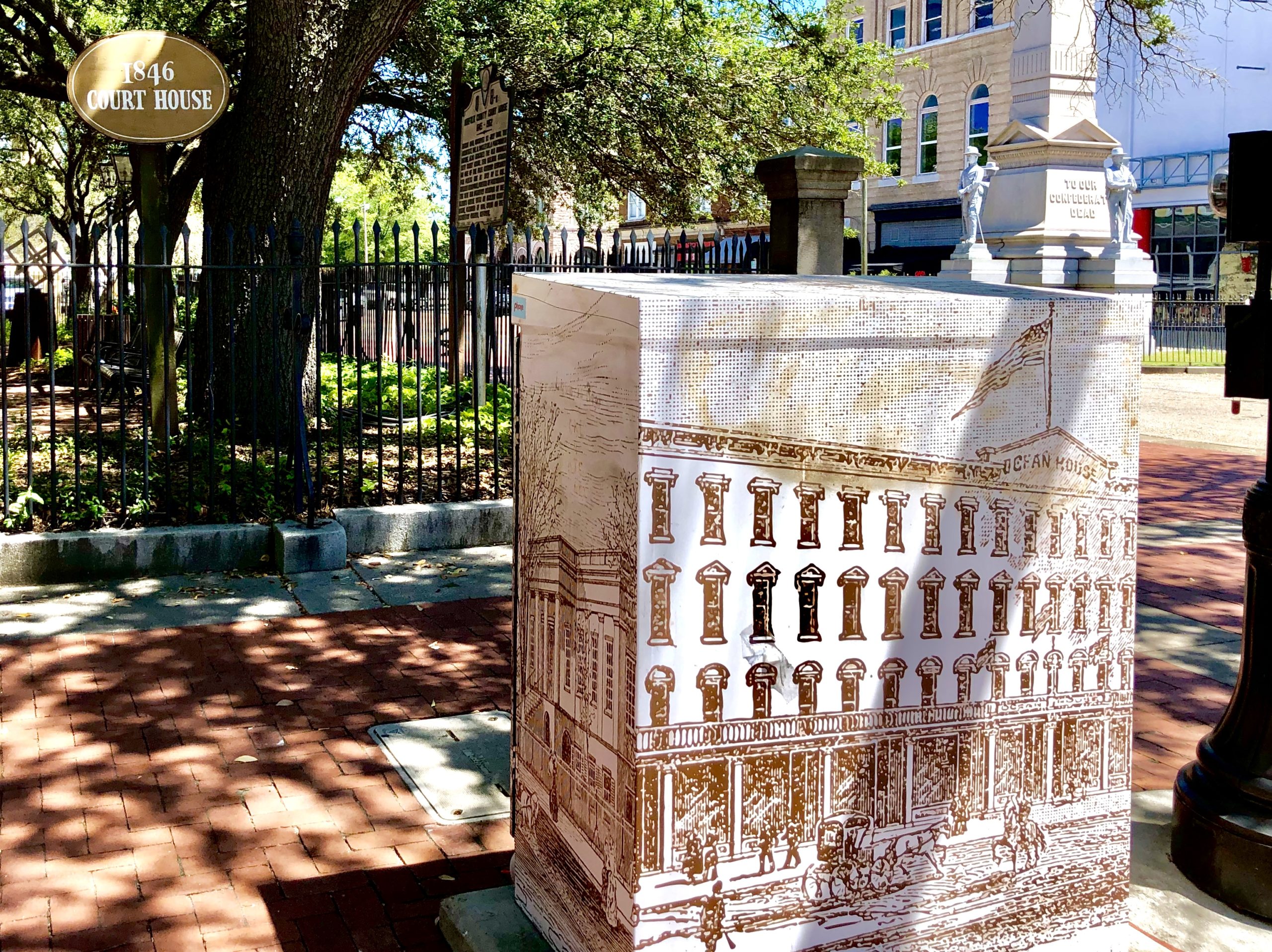 electrical box painted to look like courthouse square in 1846